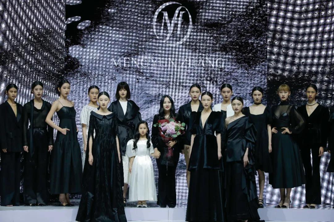 17、MENGYUN ZHANG 张梦云.jpg